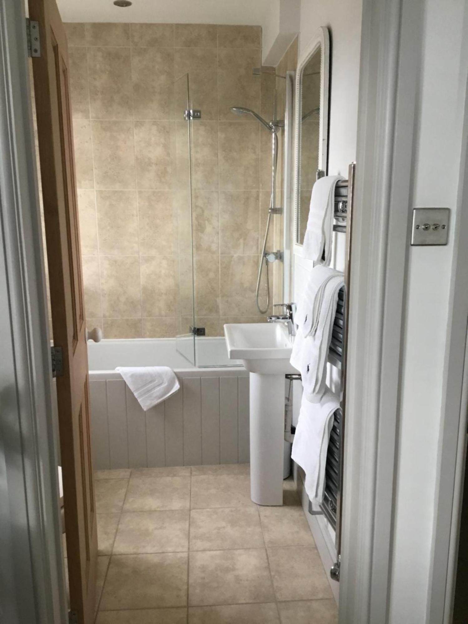 Number 19 B&B 奇切斯特 客房 照片